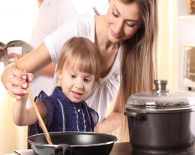Bebek/çocuk yemekleri evde mi hazırlanmalı, hazır mı alınmalı?